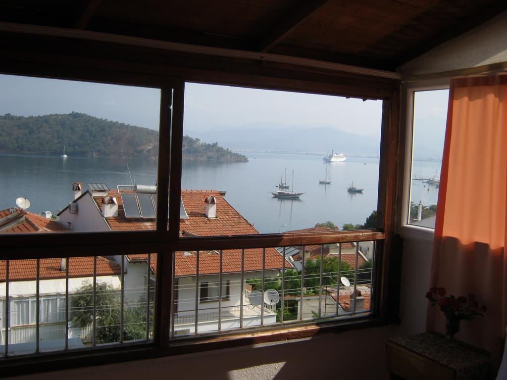 Ferah Hostel Monica'S Place Fethiye Exteriör bild