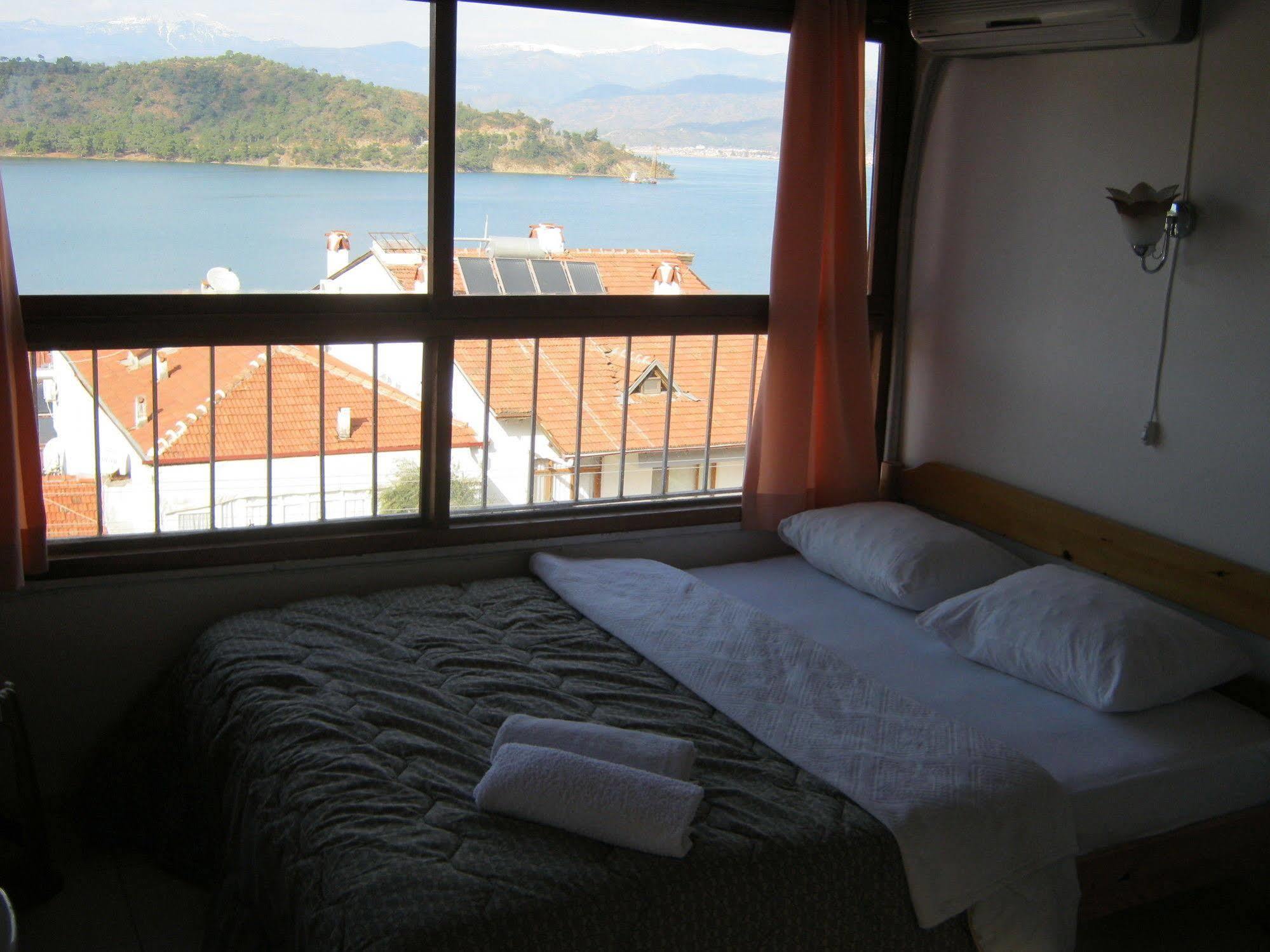 Ferah Hostel Monica'S Place Fethiye Exteriör bild