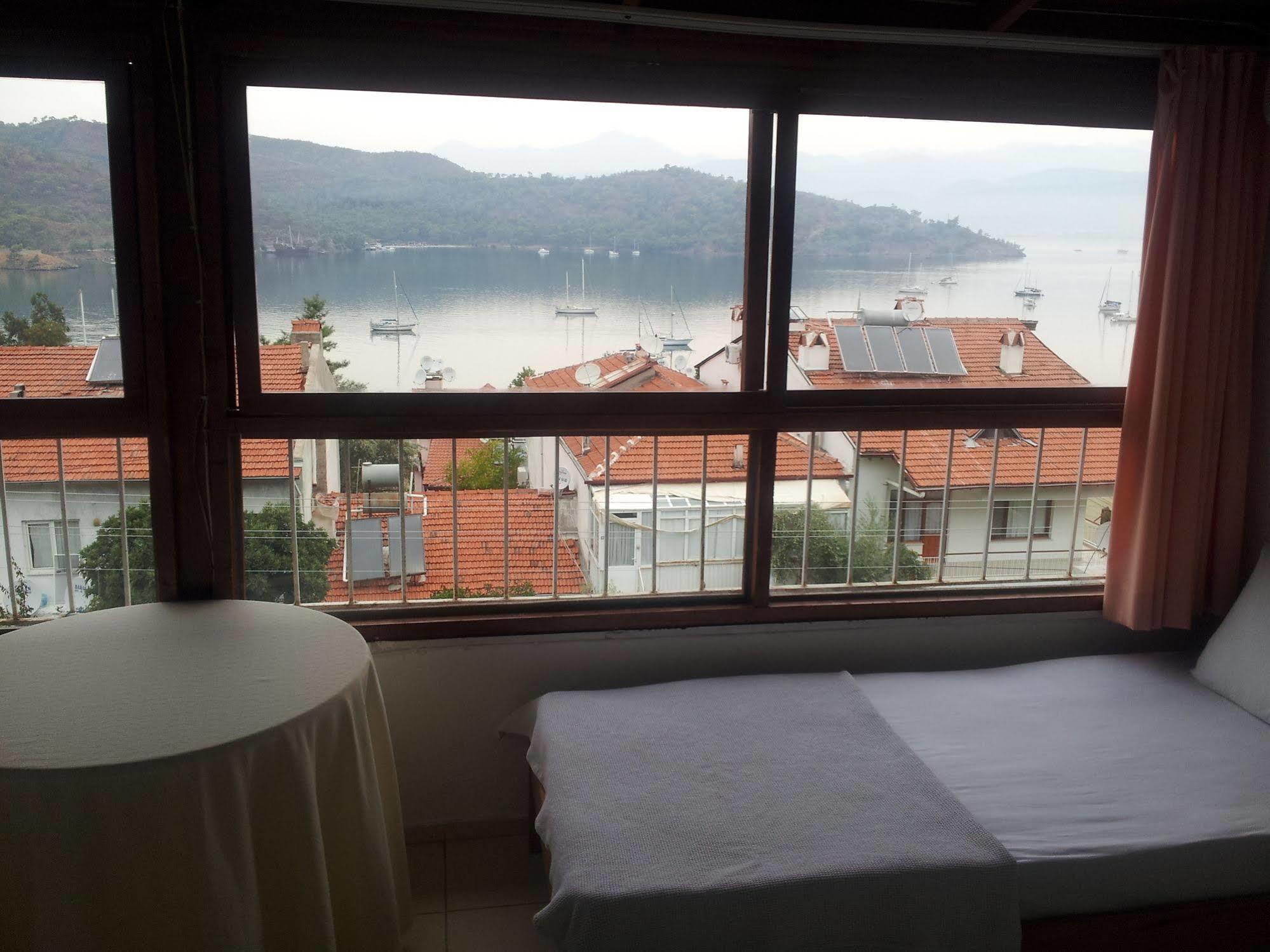 Ferah Hostel Monica'S Place Fethiye Exteriör bild