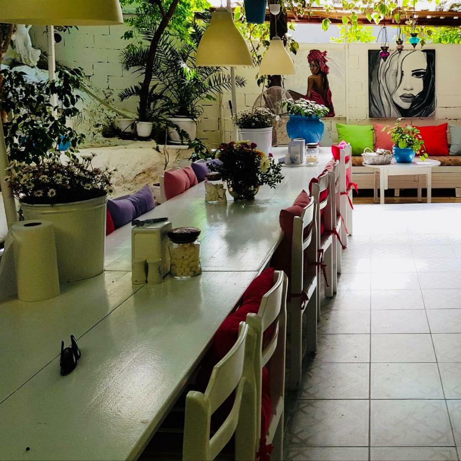 Ferah Hostel Monica'S Place Fethiye Exteriör bild